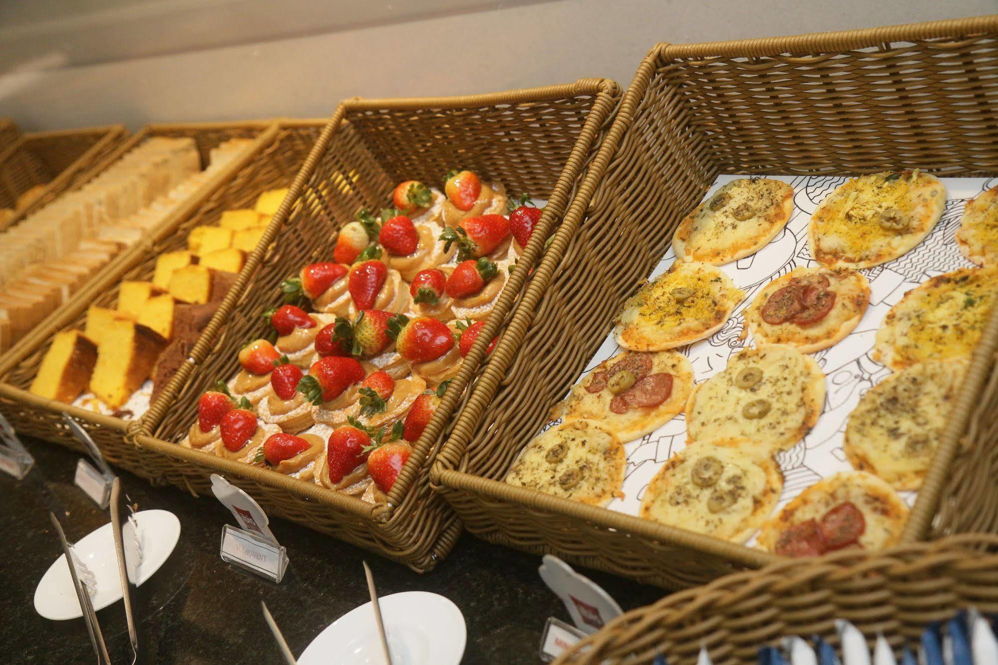 Ibis Feira De Santana Hotel Ngoại thất bức ảnh
